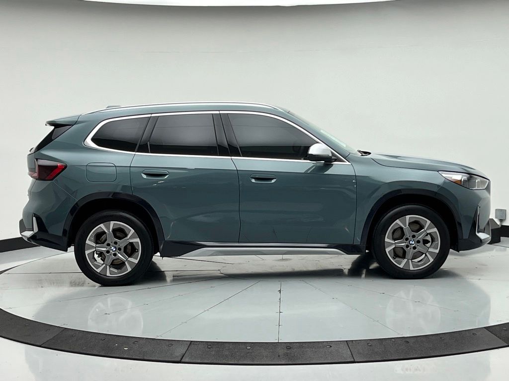Thumbnail: 2023 BMW X1 - 4