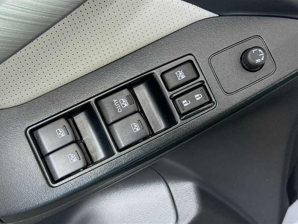 Thumbnail: 2016 Subaru Forester - 18