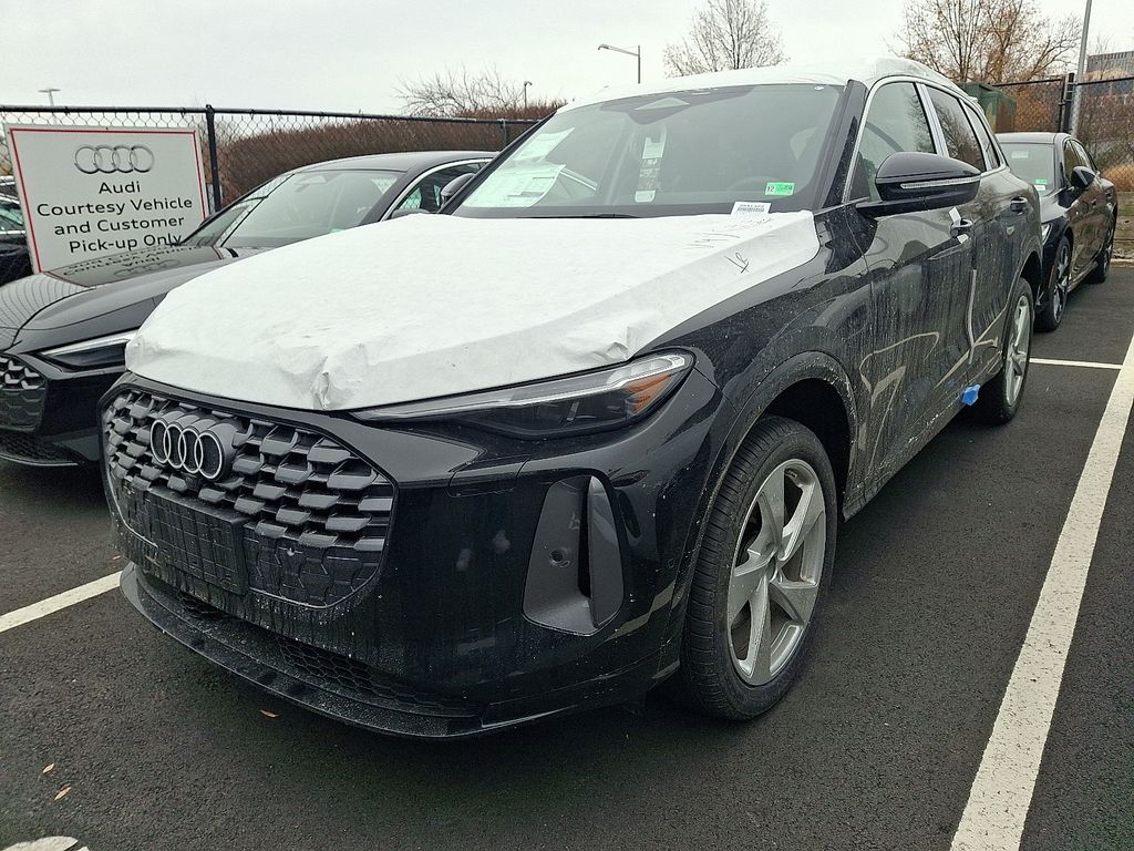 Thumbnail: 2025 Audi Q5 - 1