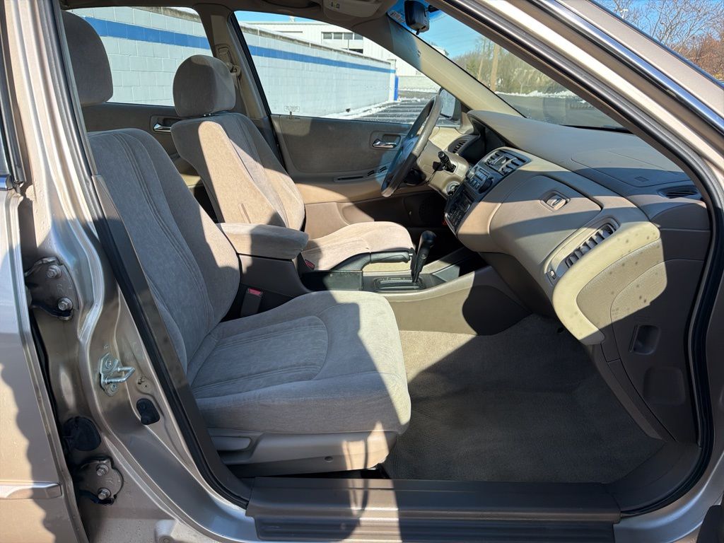 Thumbnail: 2000 Honda Accord - 24