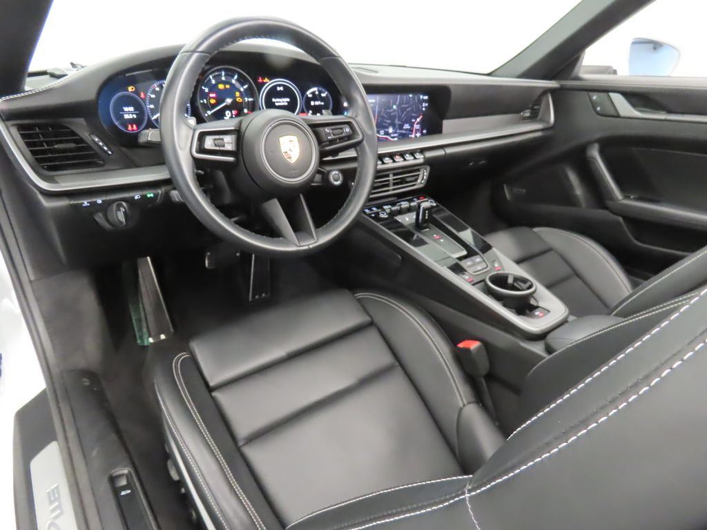 Thumbnail: 2022 Porsche 911 - 4