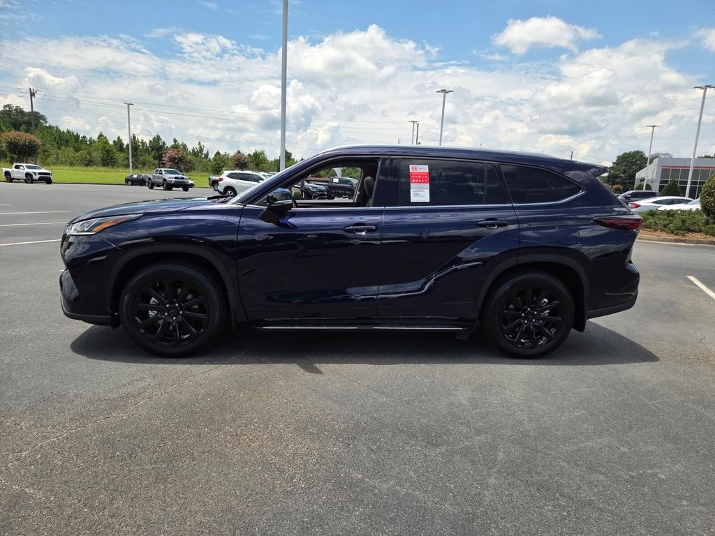 New 2026 Toyota Highlander SUV