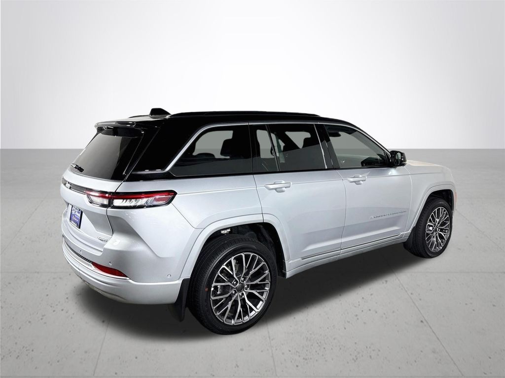 2026 Jeep Grand Cherokee Summit