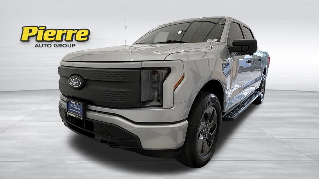 2024 Ford F-150 Lightning XLT SuperCrew AWD