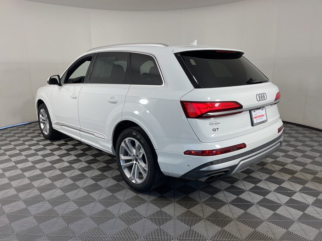 Thumbnail: 2025 Audi Q7 - 18