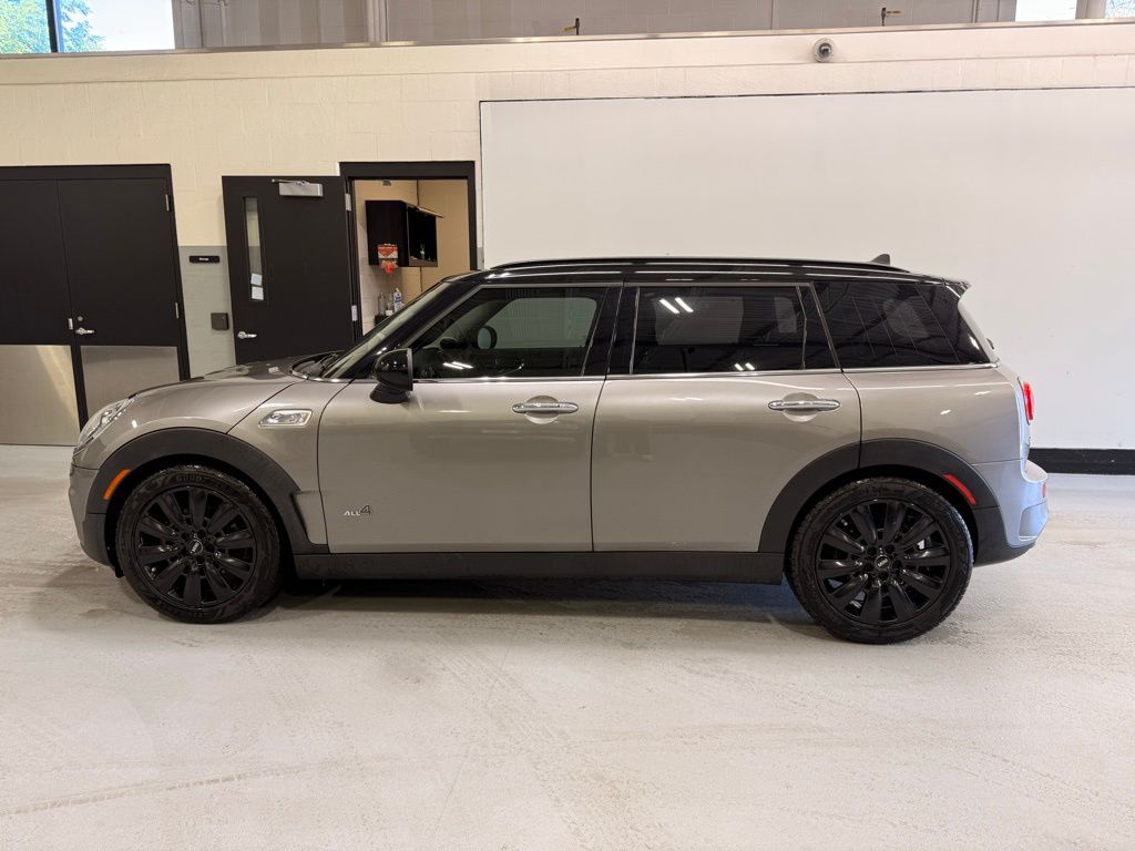 Thumbnail: 2019 MINI Cooper Clubman - 2