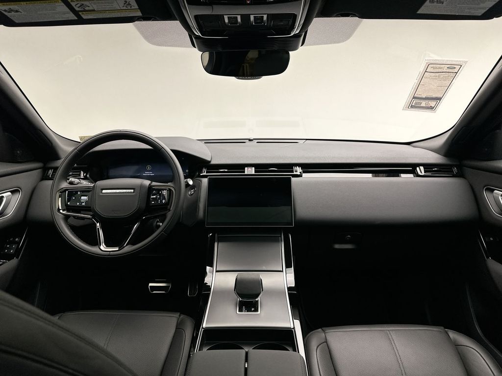 2025 Land Rover Range Rover Velar Dynamic SE 5