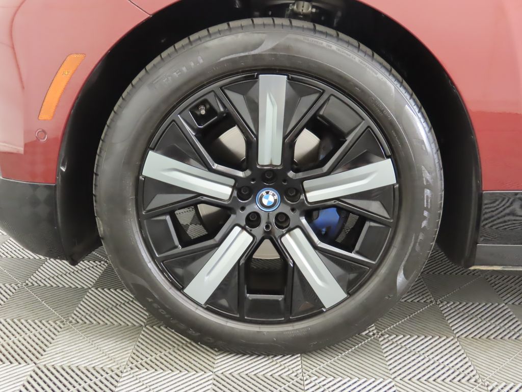 Thumbnail: 2023 BMW iX - 30