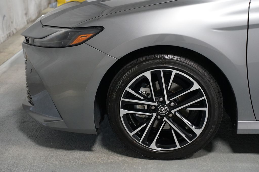 Thumbnail: 2025 Toyota Camry - 5