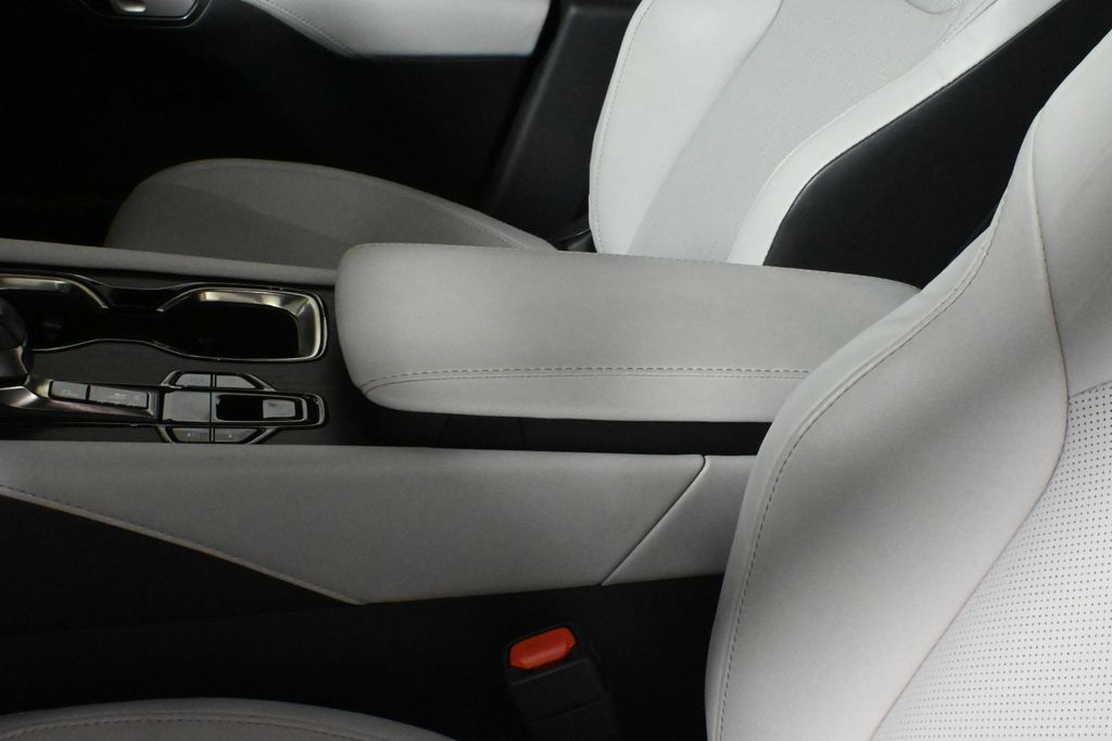 Thumbnail: 2023 Lexus RX - 26