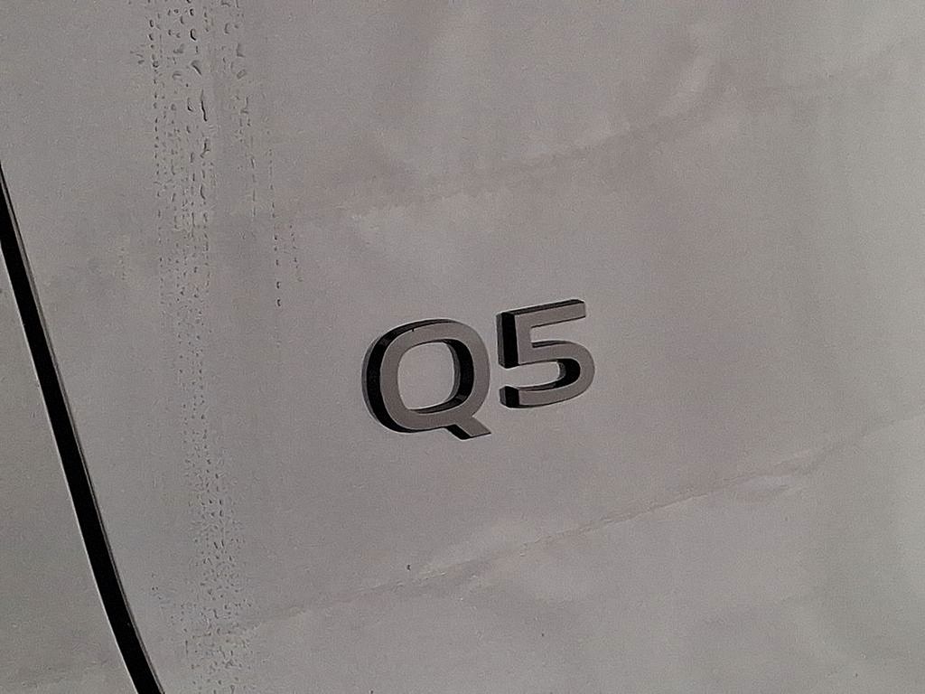 Thumbnail: 2025 Audi Q5 - 15