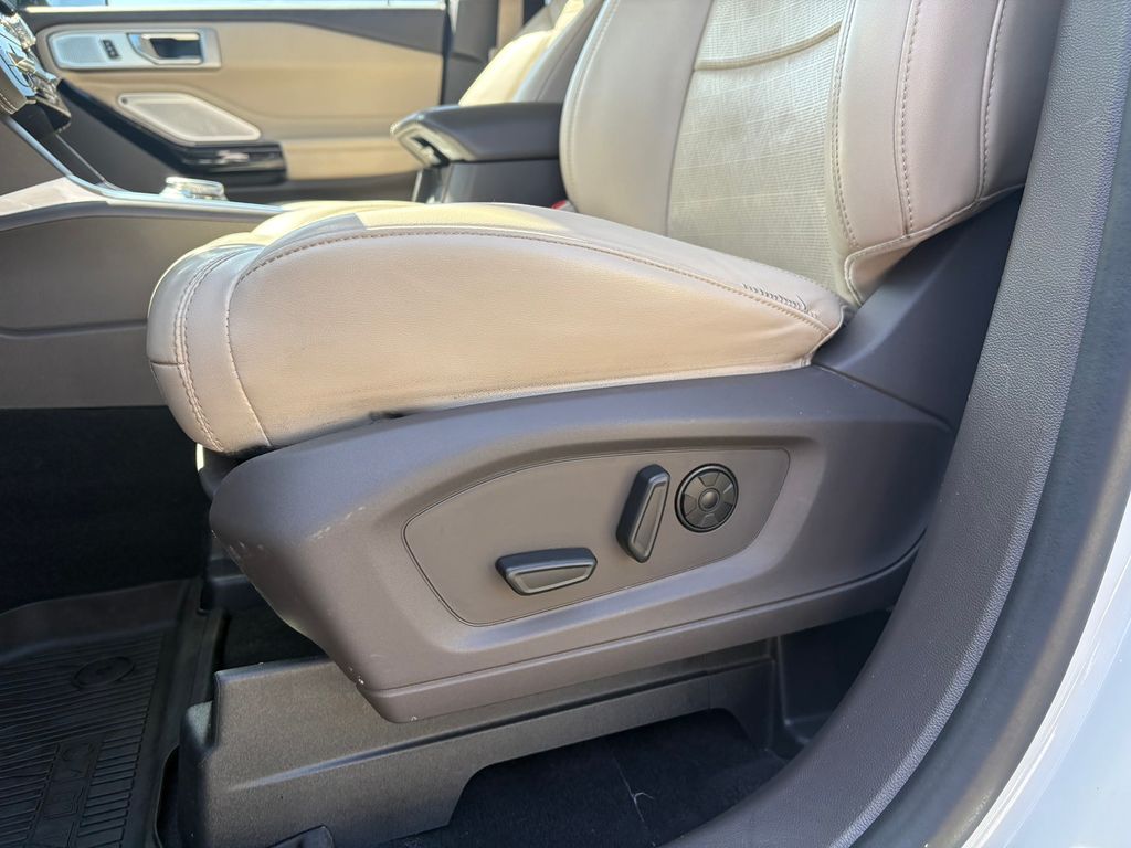 2021 Ford Explorer Platinum