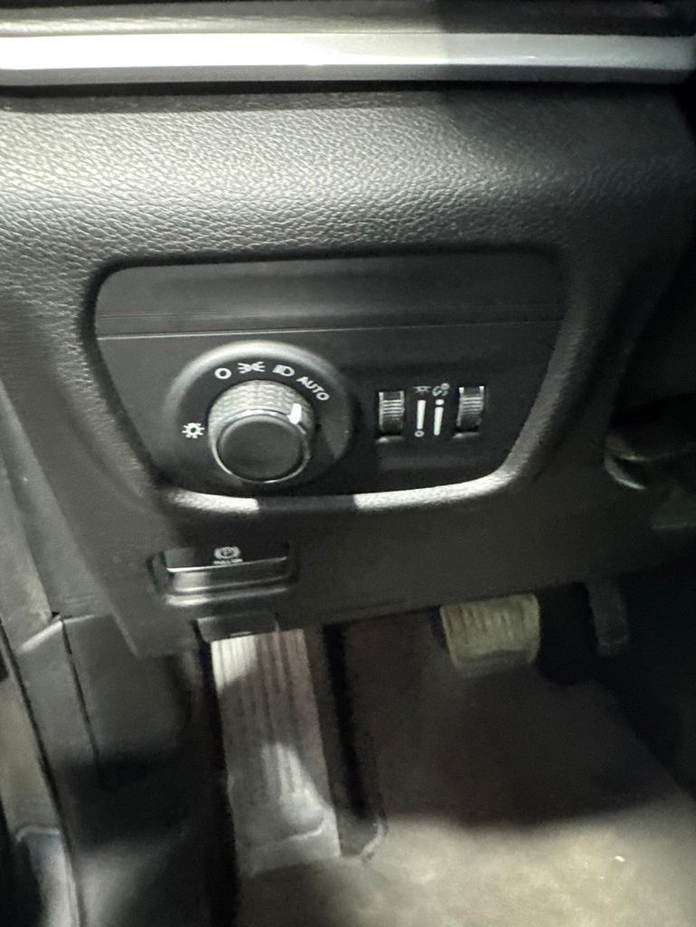 Used Car 2023 Jeep Grand Cherokee  Altitude For Sale Under $25,000 In San Juan, Puerto Rico