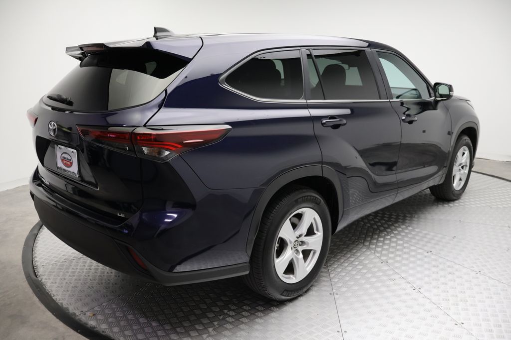 Thumbnail: 2025 Toyota Highlander - 8