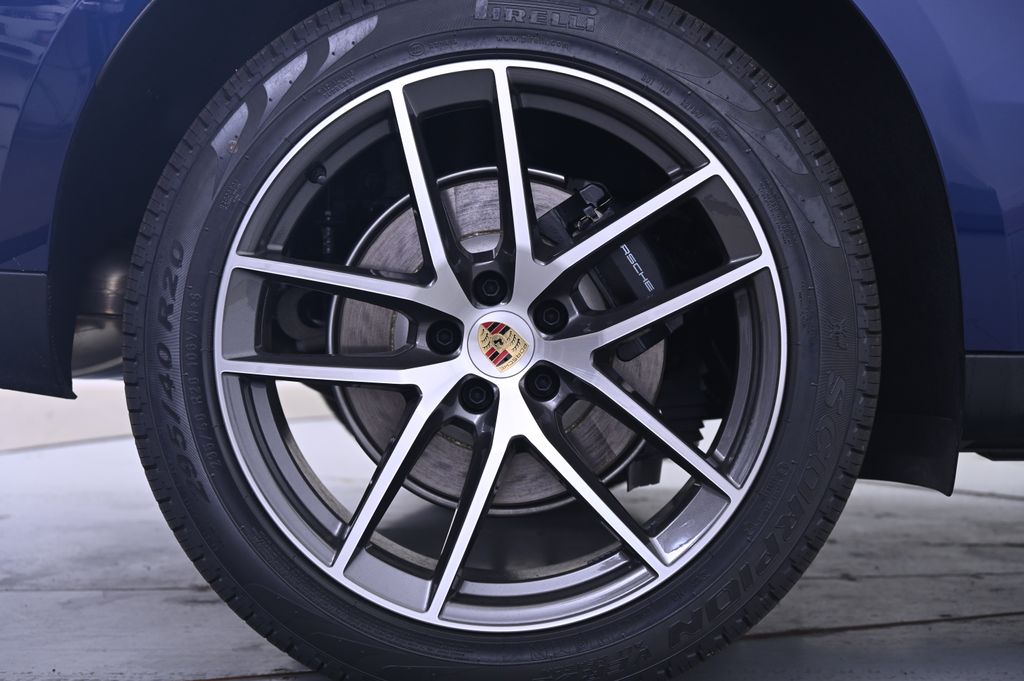 Thumbnail: 2025 Porsche Macan - 13