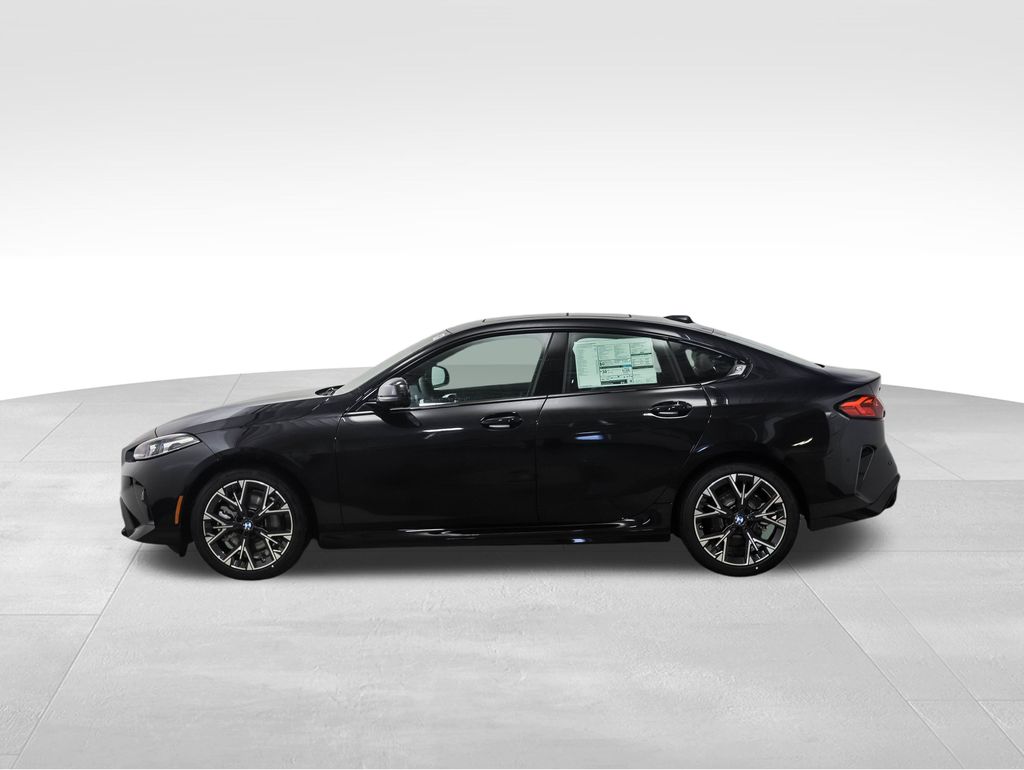 Thumbnail: 2025 BMW 2 Series - 2