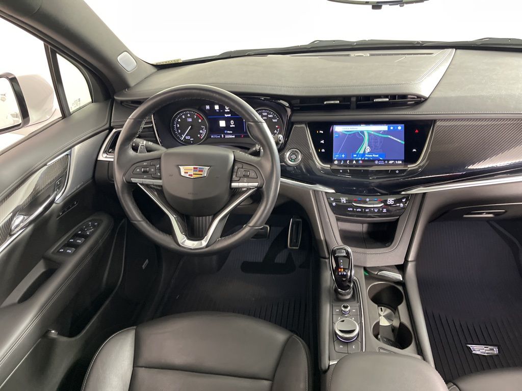 Thumbnail: 2025 Cadillac XT6 - 5