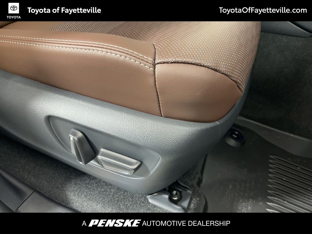 Thumbnail: 2026 Toyota Land Cruiser - 11