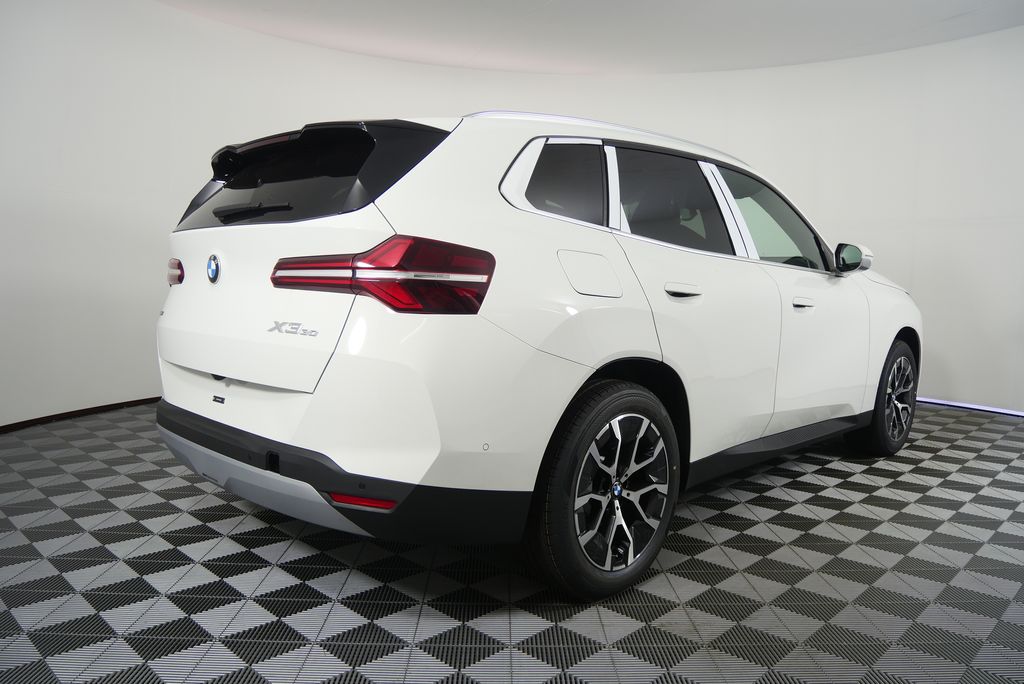 Thumbnail: 2026 BMW X3 - 3