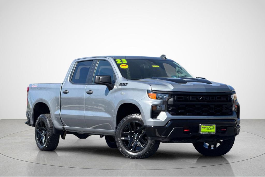 View vehicle photo 2