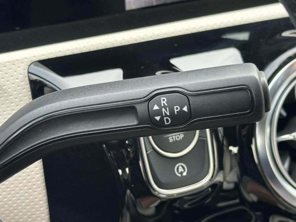 2022 Mercedes-Benz A-Class A 220 4MATIC 16