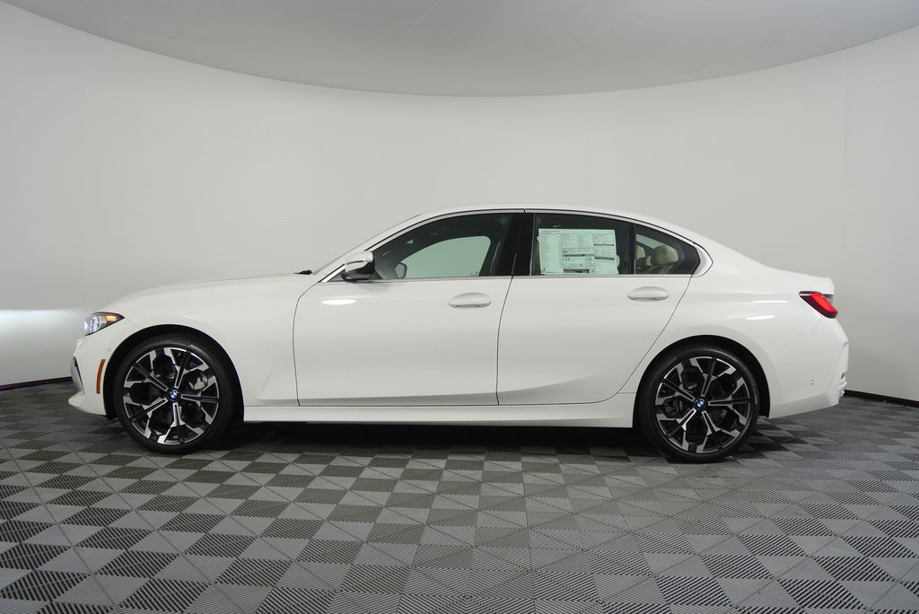 Thumbnail: 2026 BMW 3 Series - 6