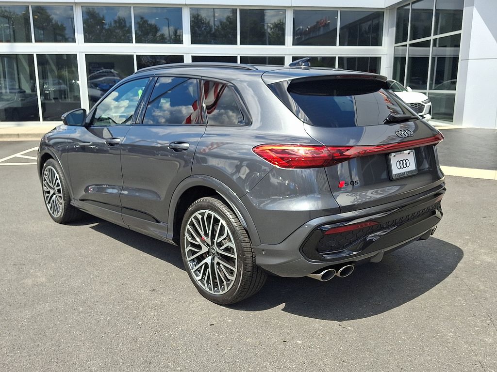 Thumbnail: 2025 Audi SQ5 - 4