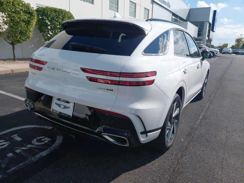 Thumbnail: 2026 Genesis GV70 - 4