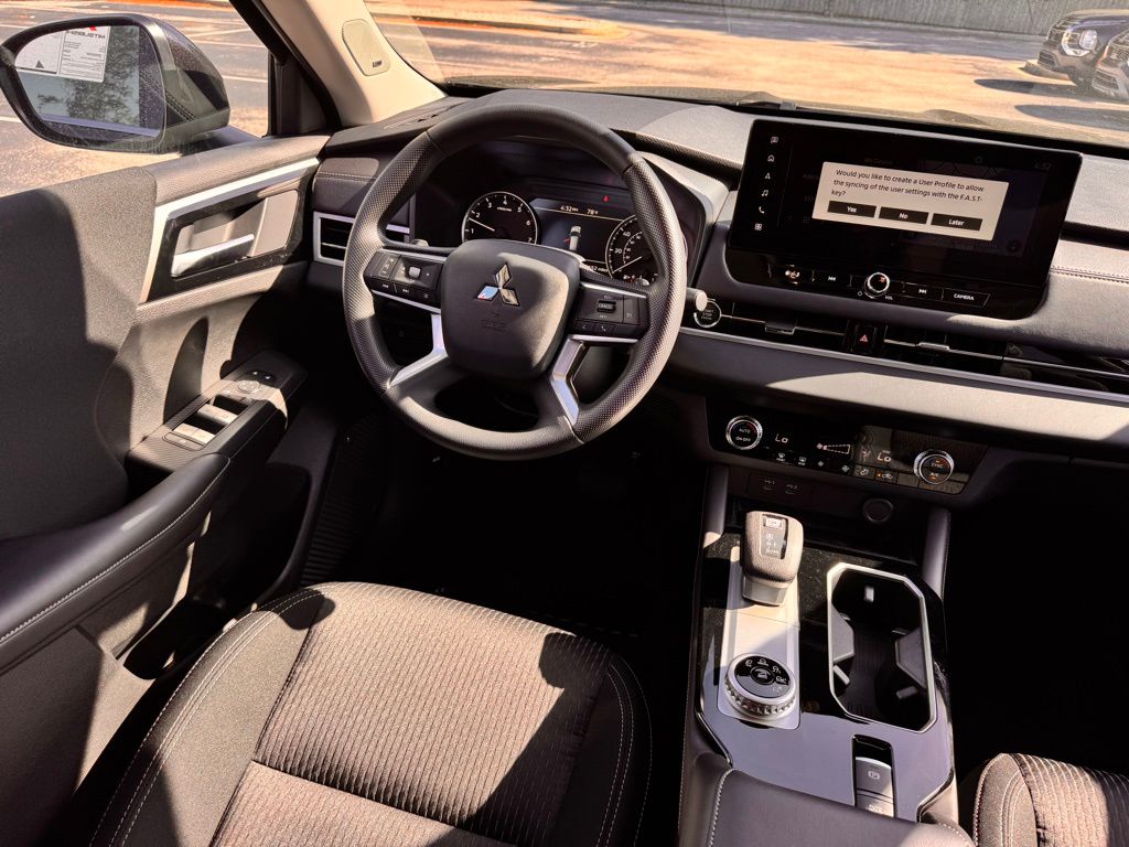 New 2026 Mitsubishi Outlander SUV