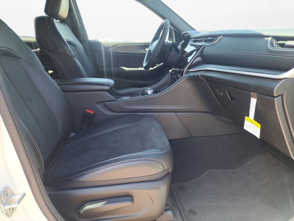 New Car 2025 Jeep Grand Cherokee L  Altitude X For Sale Under $50,000 In Austin, Texas