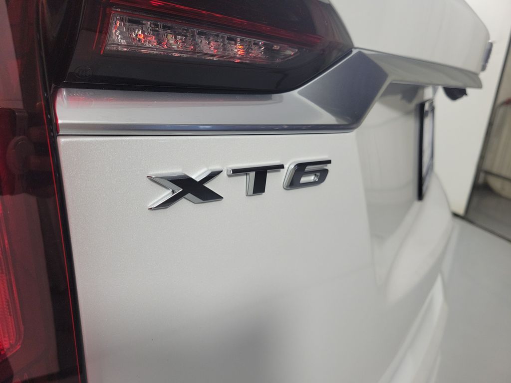 2024 Cadillac XT6 Premium Luxury - 6