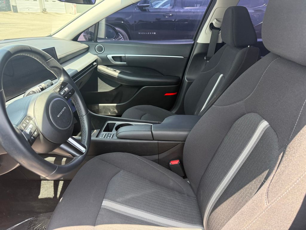Used Car 2024 Hyundai Sonata Hybrid  Sel For Sale Under $25,000 In San Marcos, Texas