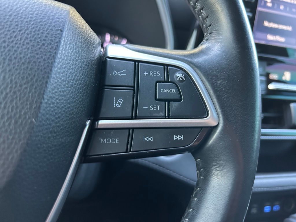 2022 Toyota Highlander XSE 19
