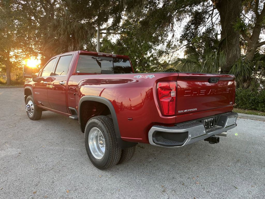 2025 Chevrolet Silverado 3500HD LTZ 4