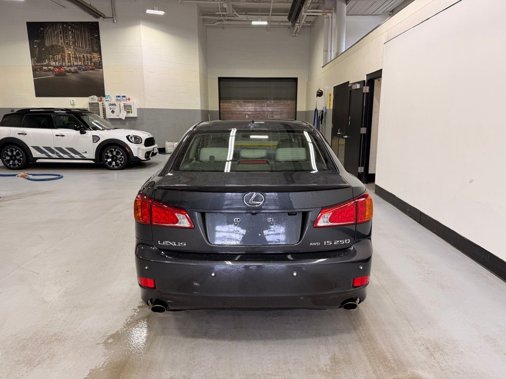 Thumbnail: 2010 Lexus IS - 4
