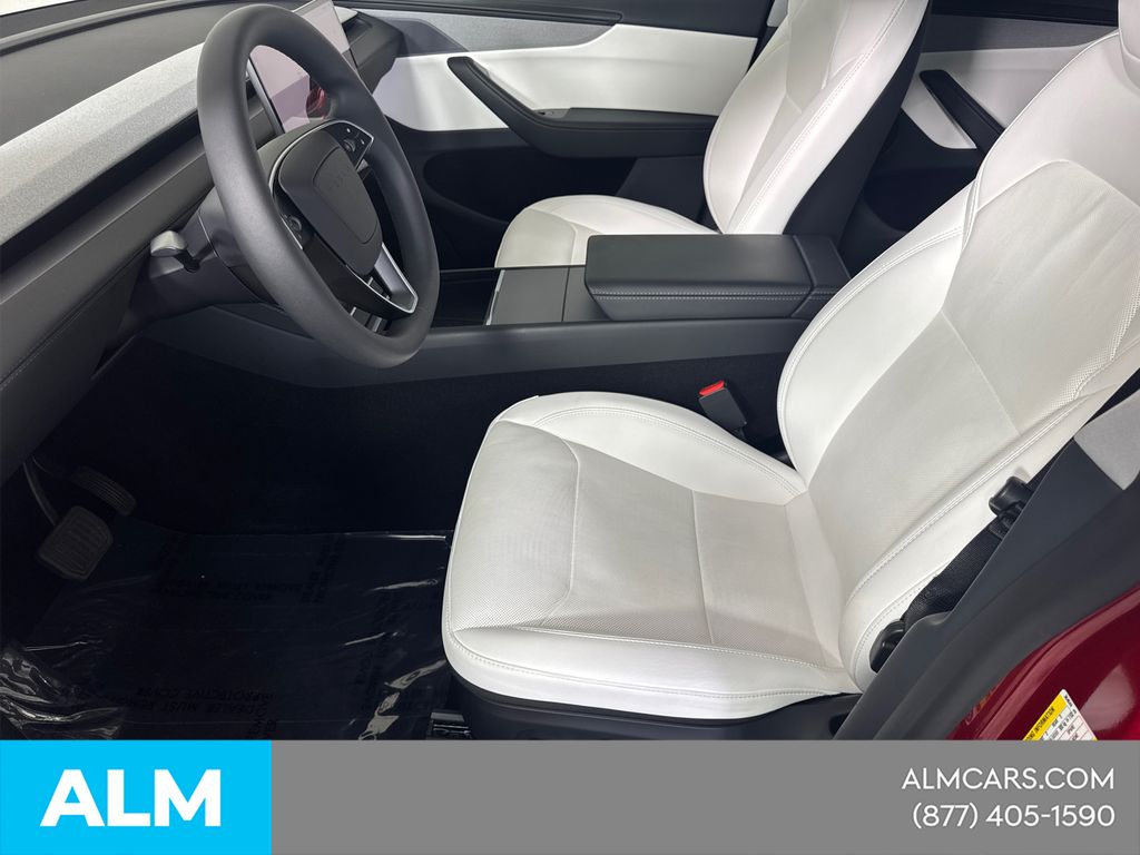 2026 Tesla Model Y Long Range - Photo 12