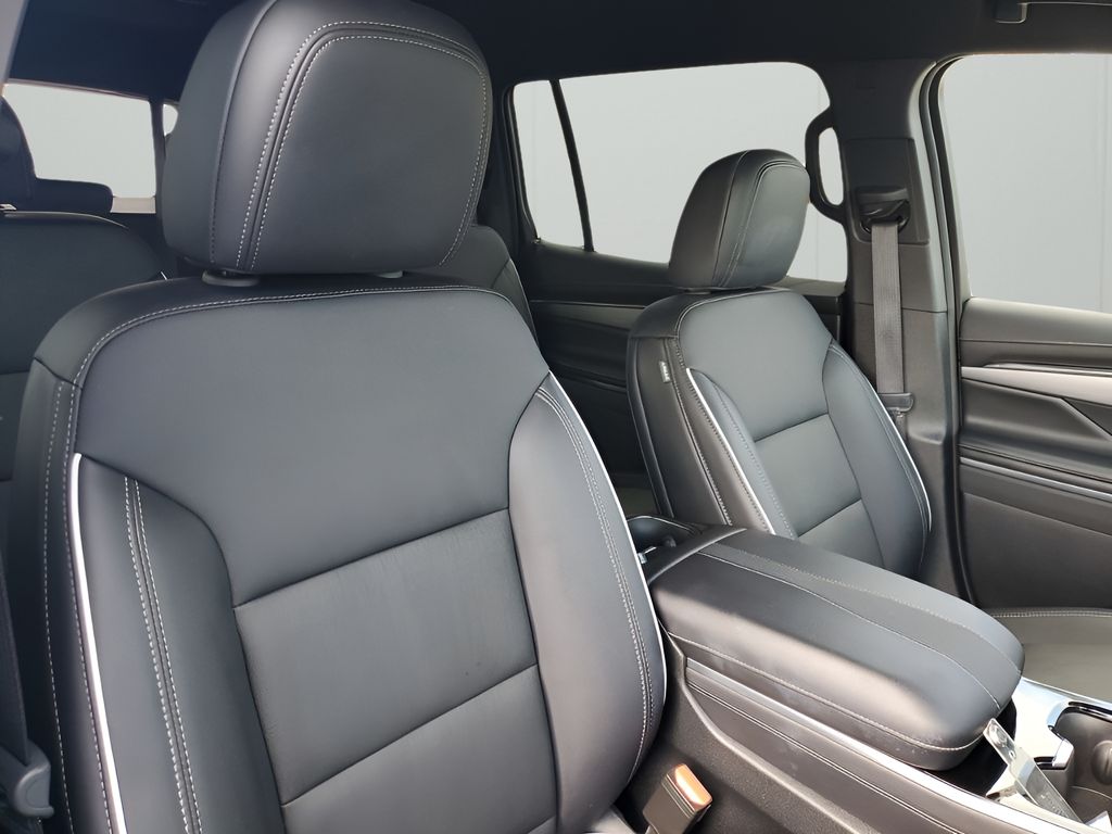 Used Car 2025 Buick Enclave  Preferred For Sale Under $40,000 In Austin, Texas