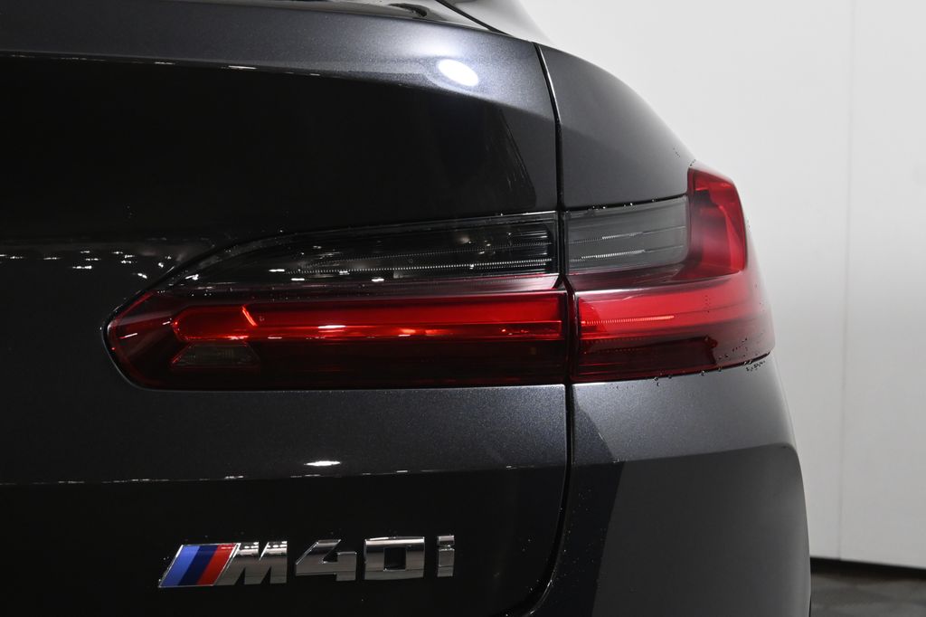 Thumbnail: 2023 BMW X4 - 13