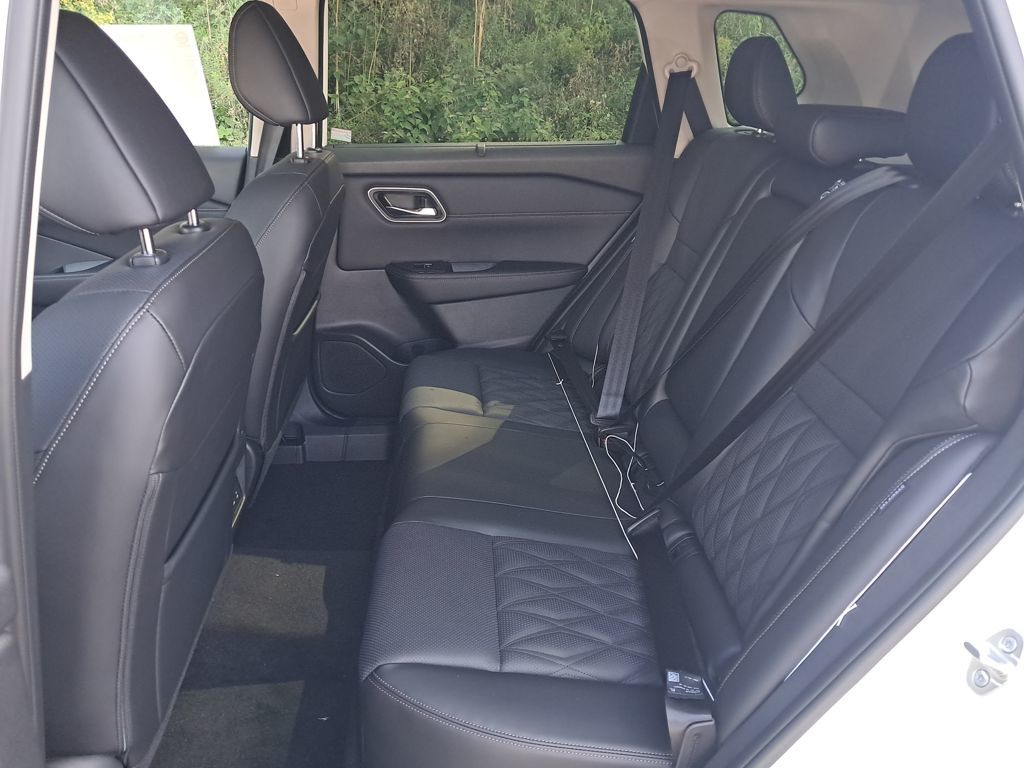 2026 Nissan Rogue Platinum White at South Hills Kia