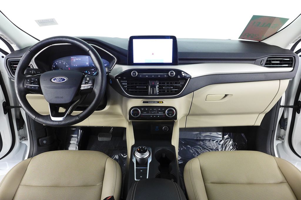 Thumbnail: 2021 Ford Escape - 25