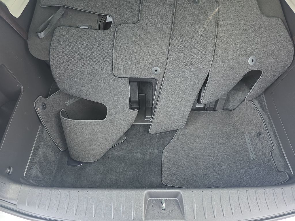 Certified Used 2023 Gray Kia LX image 11