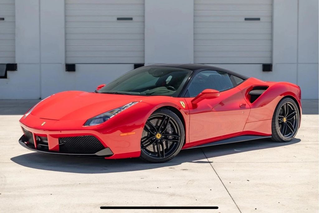 Red 2018 Ferrari 488 GTB Coupe RWD Coupe Rear-Wheel Drive 7-Speed Automatic