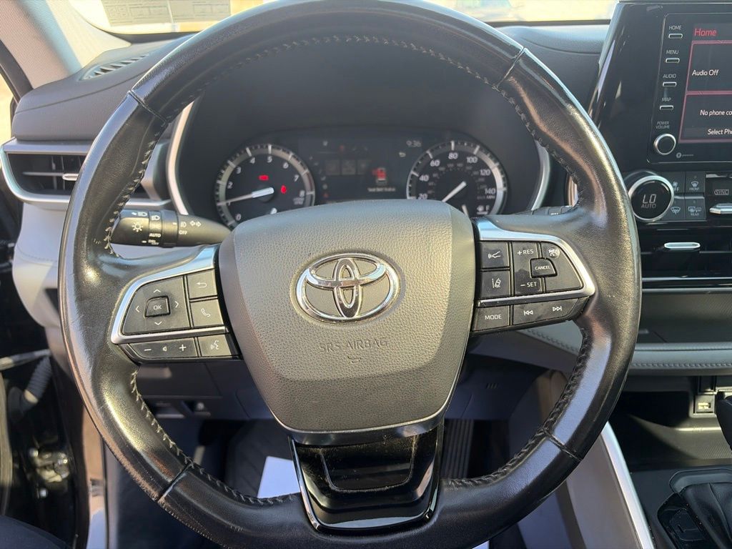 2021 Toyota Highlander XLE Brown at Bob Ruth Ford
