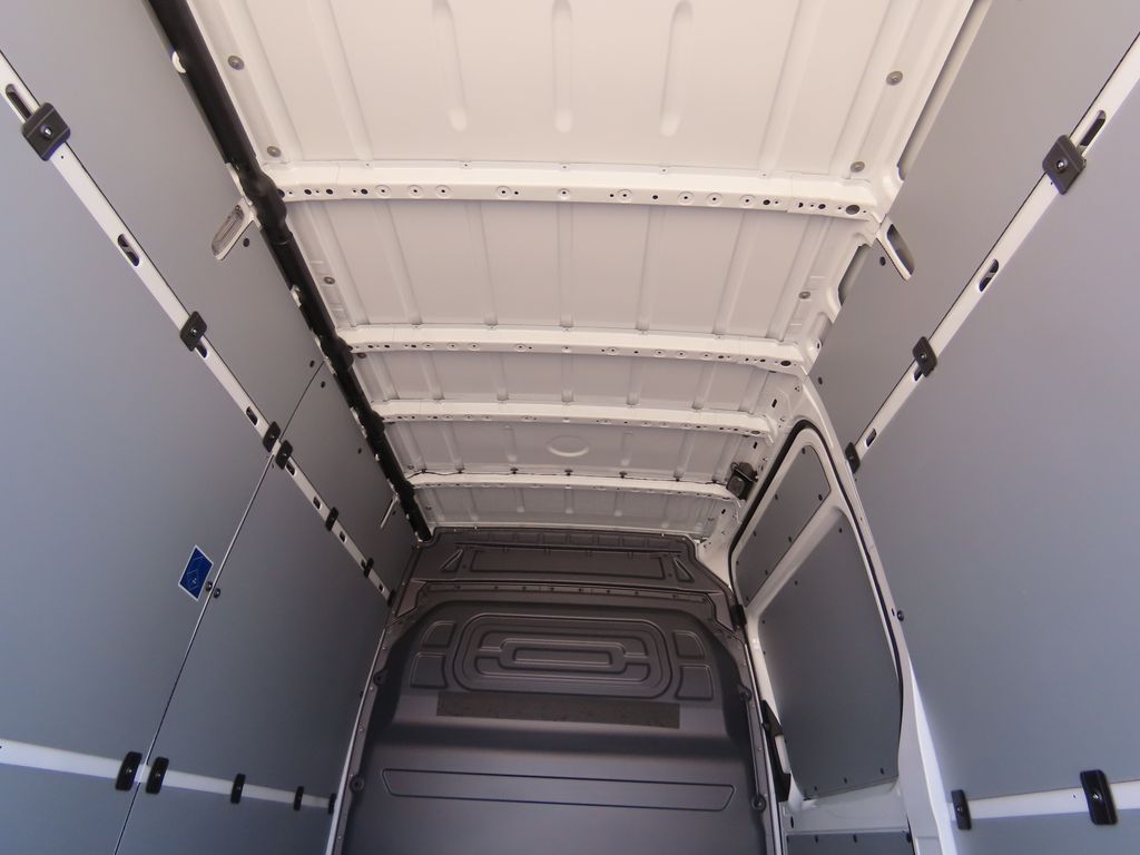 Thumbnail: 2025 Mercedes-Benz Sprinter - 30