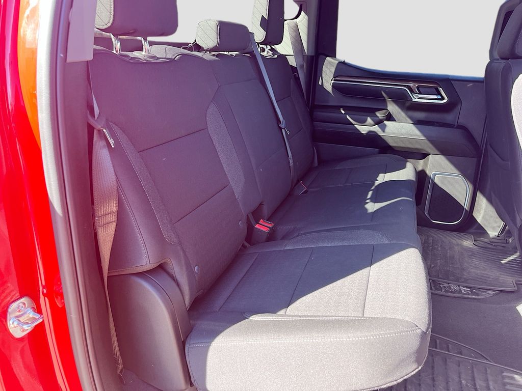 Used 2025 Red Chevrolet LT image 27