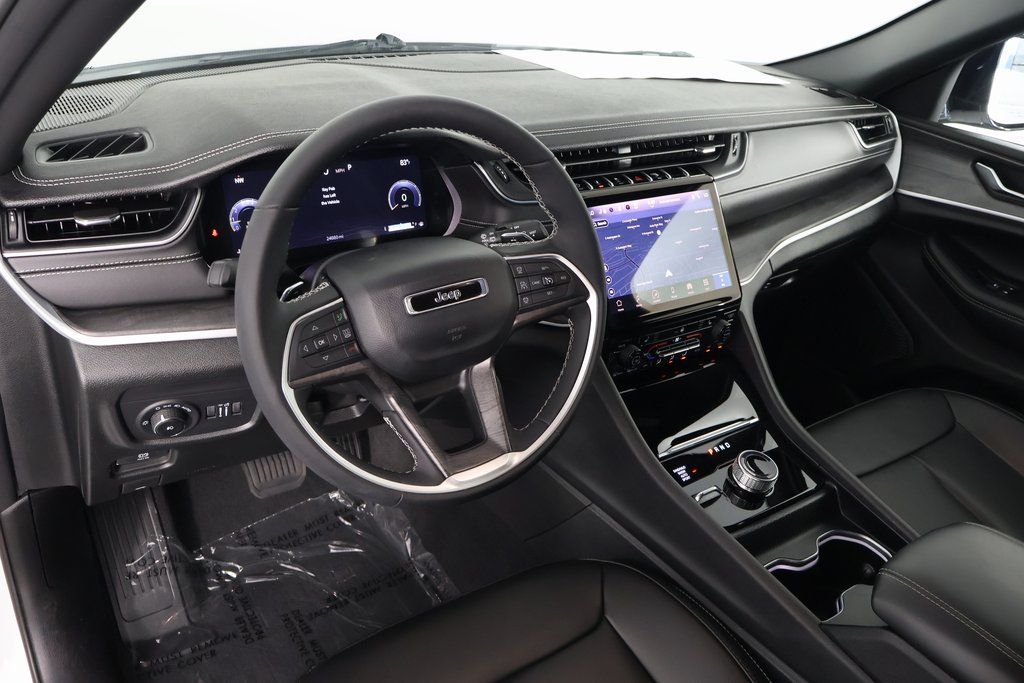 Thumbnail: 2025 Jeep Grand Cherokee - 7
