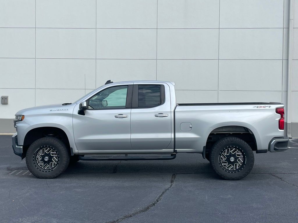 Thumbnail: 2020 Chevrolet Silverado 1500 - 2