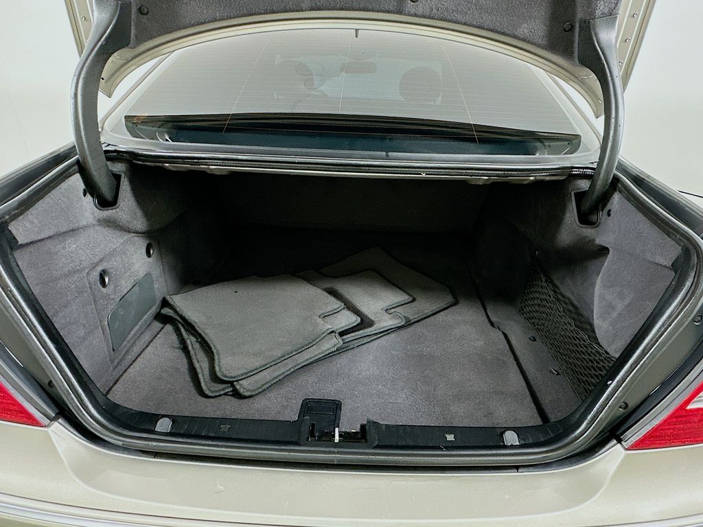 Thumbnail: 2005 Mercedes-Benz E-Class - 24