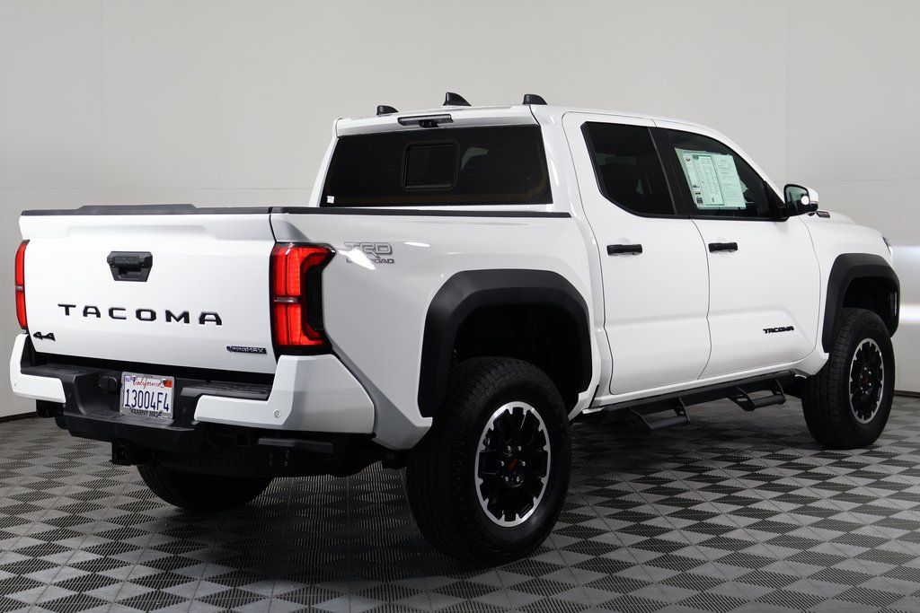 Thumbnail: 2025 Toyota Tacoma - 4