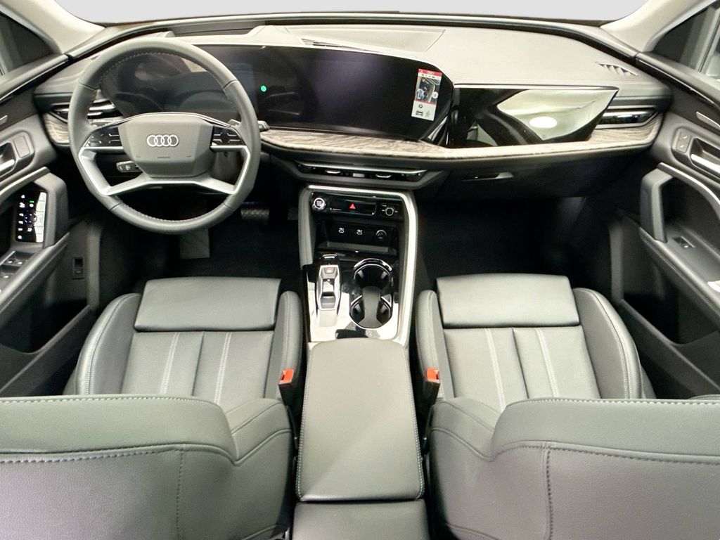 Thumbnail: 2025 Audi Q5 - 14